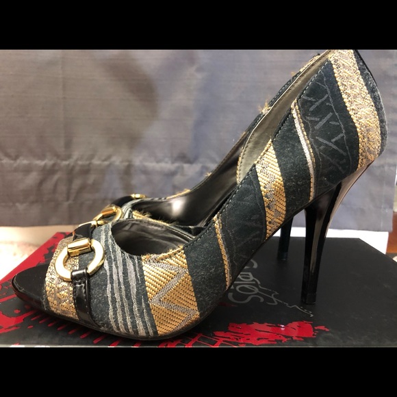 CARLOS SANTANA Roulette Peep-Toe Pumps - Picture 6 of 8